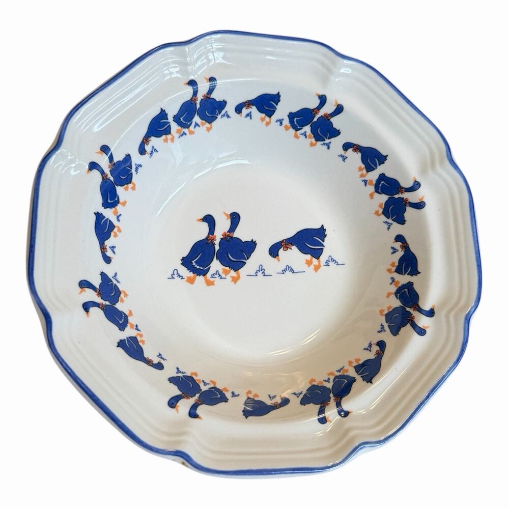 2 VTG Hankook Blue Ducks w/ Bows 7” Scalloped Salad/Soup Bowls EUC Cottage Core